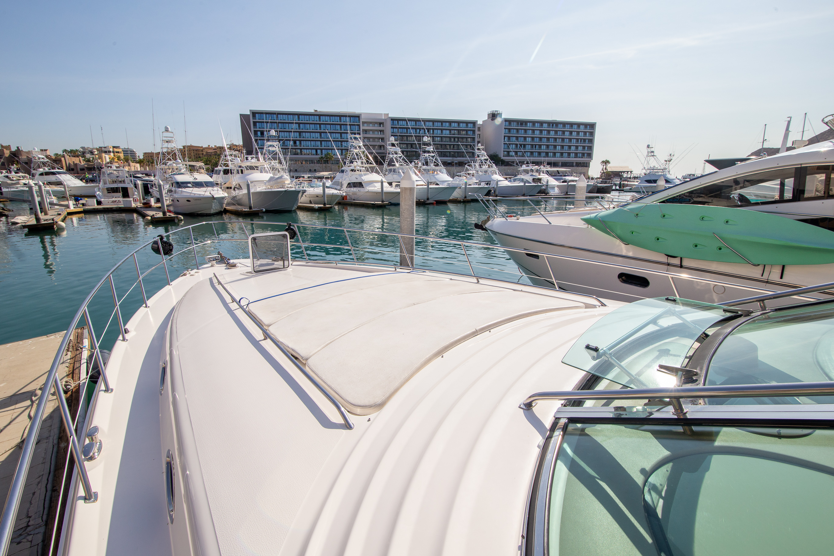 60' Sundancer Luxury Private Yacht