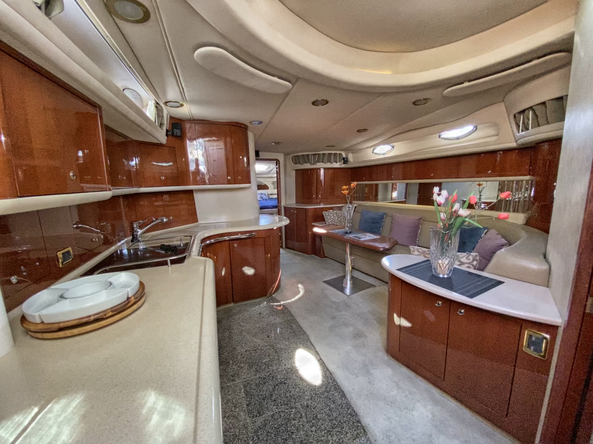 60' Sundancer Luxury Private Yacht